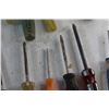 Image 7 : (25) Screwdrivers and (2) Metal Files