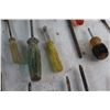 Image 8 : (25) Screwdrivers and (2) Metal Files