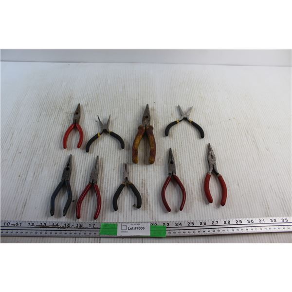 (9) Needle Nose Pliers