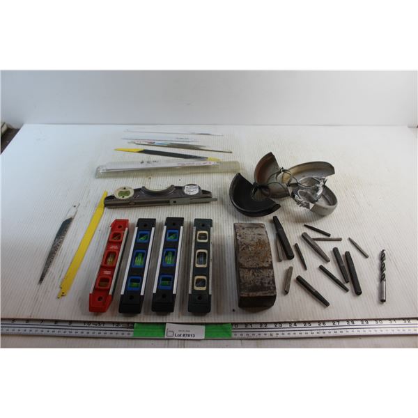 Spirit Levels, Hammed Head, Circular Blade Covers, Saw Blades and Drill Bits