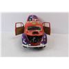 Image 8 : Diecast Flower Power Diecast Volkswagen Bug- Approximately 1/24 Scale