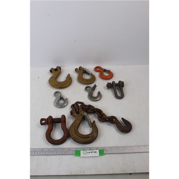 (9) Different Sized Hooks/ Shackles