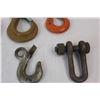 Image 5 : (9) Different Sized Hooks/ Shackles