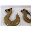 Image 7 : (9) Different Sized Hooks/ Shackles