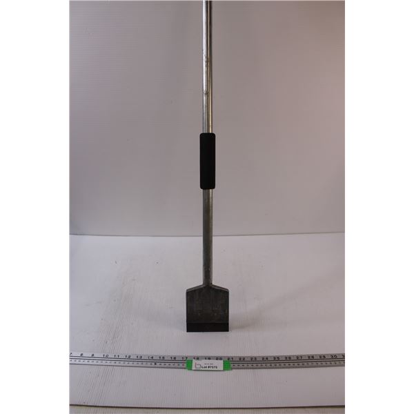 * Richard Tile Scrapper - 48" x 4"