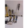 Image 3 : Handy Tool Lot: Scrapers, Putty Knives, Paint Roller, Metal Wire Brush