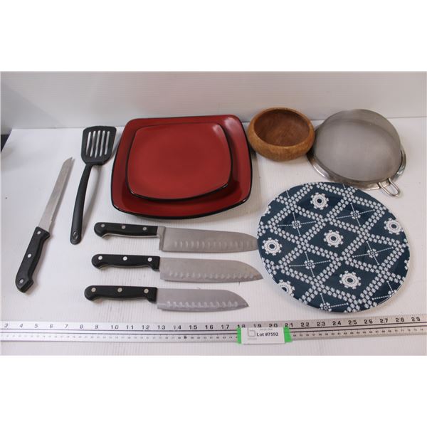 Kitchen Lot: (3) Plates, (3) Kitchen Knives, Spatulas, Strainer, Misc.