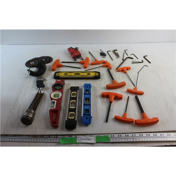Allen & T Handle Hex Wrenches, Circular Saw Blades, Circular Saw Blade Cover and Spirit Levels
