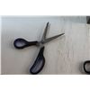 Image 5 : (8) Scissors and Metal Box