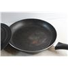 Image 7 : Cast Iron and Non Stick Frying Pans with (1) Lid 12''