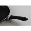 Image 8 : Cast Iron and Non Stick Frying Pans with (1) Lid 12''