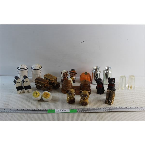 (11) Salt & Pepper Shaker Sets