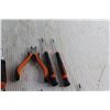 Image 7 : Ratchet Screwdriver, Screwdrivers, Wire Cutters and Needle Nose Pliers