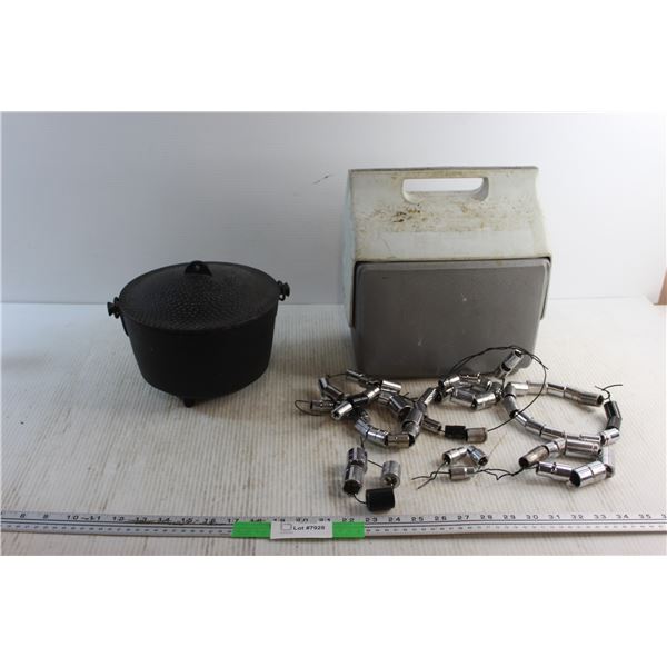 Cast Iron Pot 9'' with Lid, Igloo Cooler Box and Sockets
