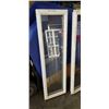 Image 2 : 2 17X59 WHITE VINYL VERTICAL WINDOWS