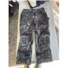 Image 2 : IDOGEAR TACTICAL PANTS, CAMO, SIZE 30 WAIST WITH KNEE PAD INSETS AND UFPRO PULLOVER TOP