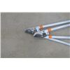 Image 2 : two branch cutters