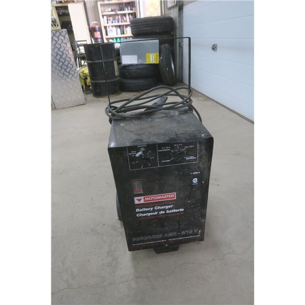 Motomaster battery charger