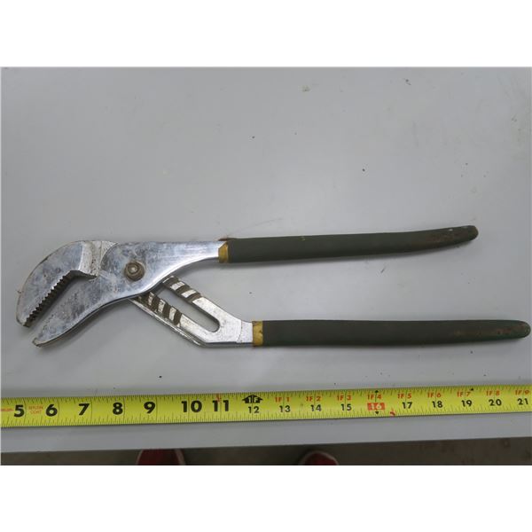 channel lock pliers