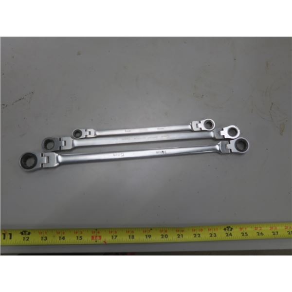 3 ratchet wrenches