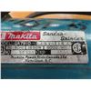 Image 2 : Makita HD sander grinder