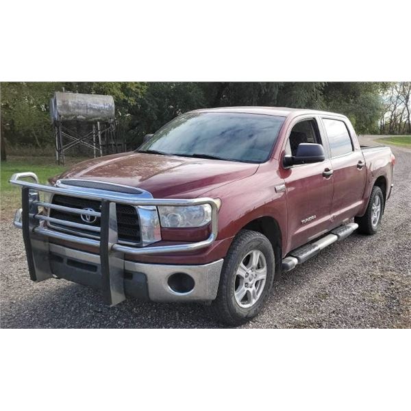 *OFFSITE* 2007 Toyota Tundra SR5 V8 Crew Max VIN# 5TBDV54137S462202