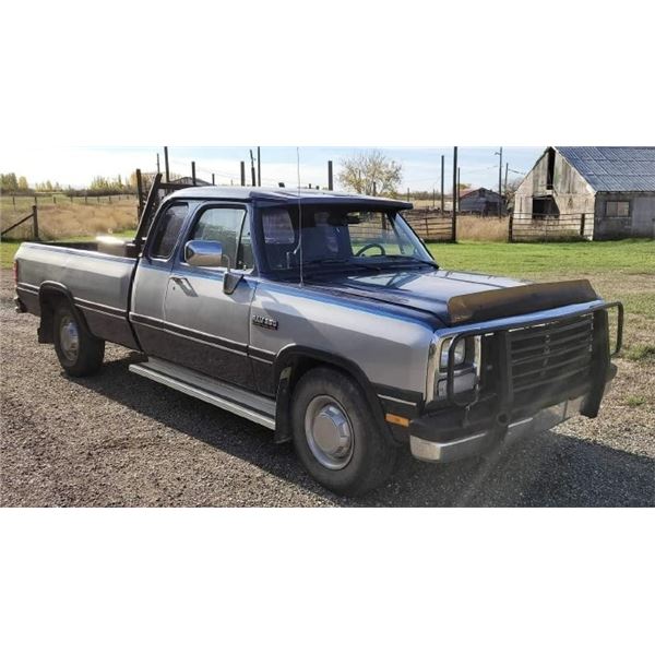 *OFFSITE* 1993 Dodge D250 Club cab diesel VIN#3B7KE23C1PM128282