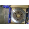Image 10 : 2 brake drums and two rotors off a 2008 gmc sierra 1500