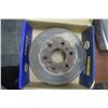 Image 6 : 2 brake drums and two rotors off a 2008 gmc sierra 1500