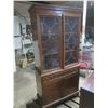 Image 2 : china cabinet 71.25h" x 35.25"w x 15"d