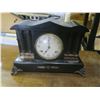 Image 1 : vintage clock