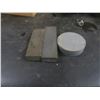Image 3 : 3 sharpening stones