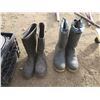 Image 1 : two pairs of rubber boots