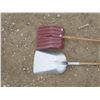 Image 3 : two shovels