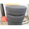 Image 3 : 4 265/70R17 used tires