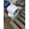 Image 1 : toilet