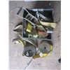 Image 3 : crate of ratchet straps