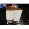Image 2 : 2ftx 8" cupboard