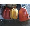 Image 3 : 3 jerry cans