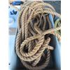 Image 3 : tote of rope