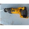 Image 3 : dewalt 20v sawzall and drill no battery