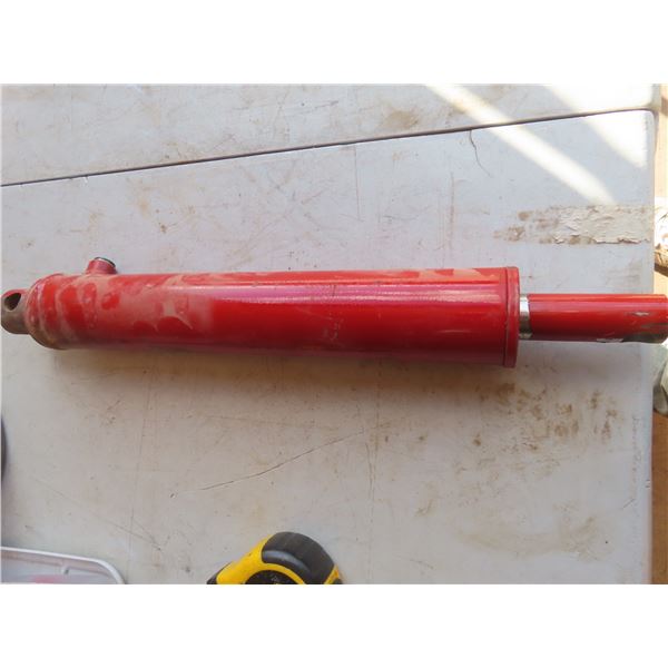 hydraulic cylinder