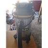 Image 3 : 2.8hp stanley shop vac