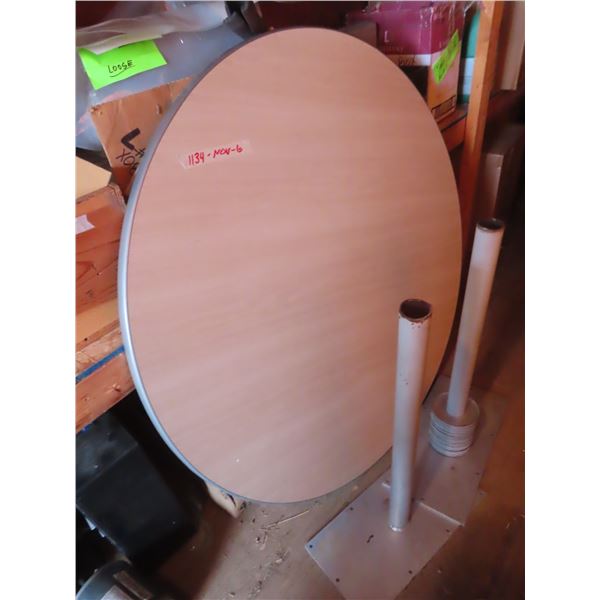 restaurant table w/ 2 legs 44" diameter