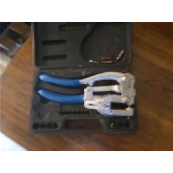 hand held power punch