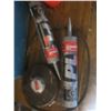 Image 6 : 3 propane bottles and two bottles of caulking