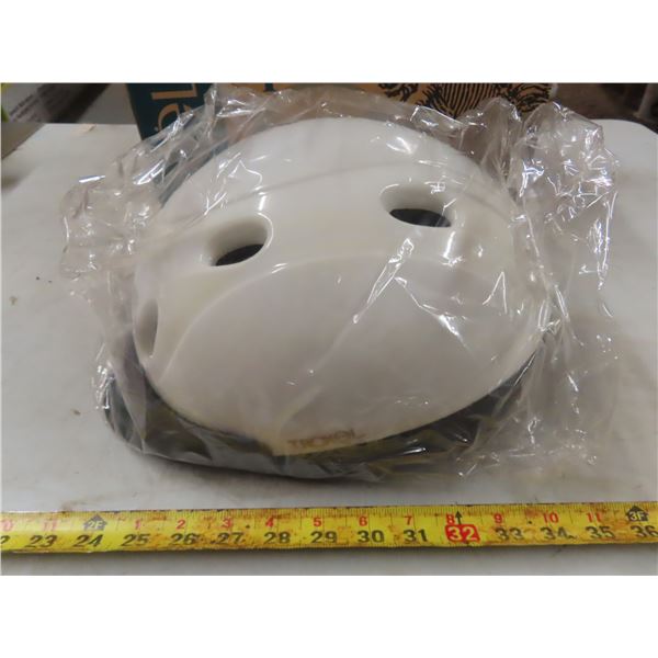 brand new size L riding helmet