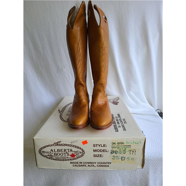 New Alberta Boot Co. B