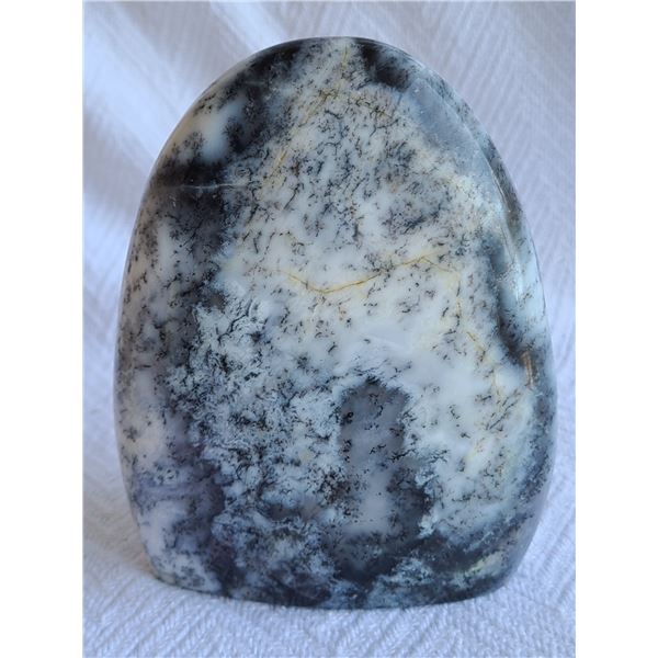 Dendritic White Agate B