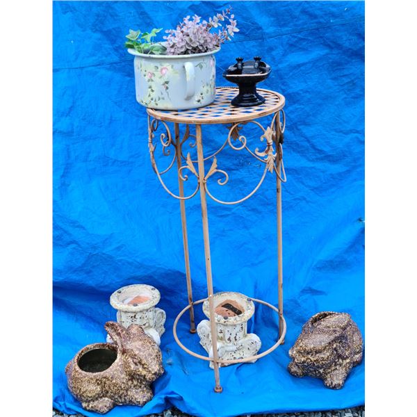 Metal Stand and Outdoor Decor C